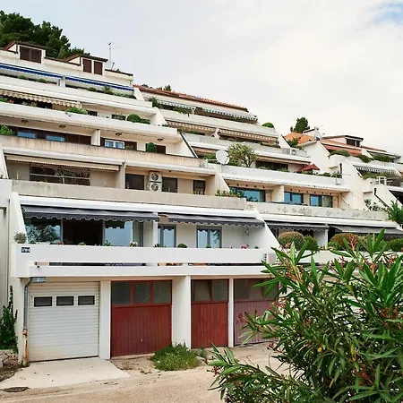 Apartment Sun Hills 4 *